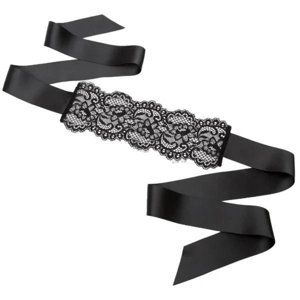 Luxurious Lace Blindfold For Bondage Lovemaking - Image 2